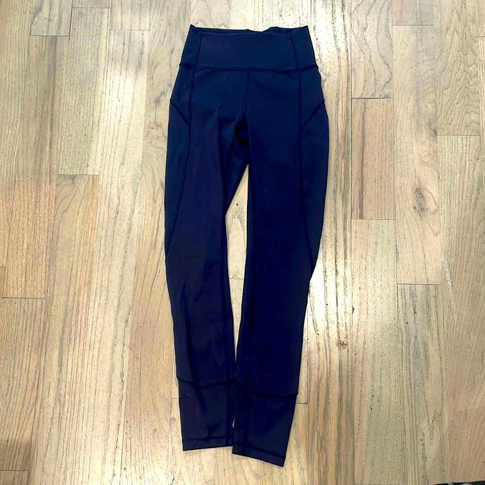 Navy blue, Lululemon leggings